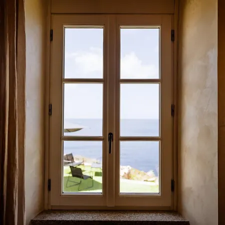 Faro Di Punta Fenaio Resort Campese (Grosseto)