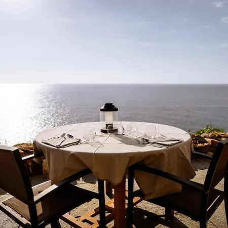 Faro Di Punta Fenaio 2*